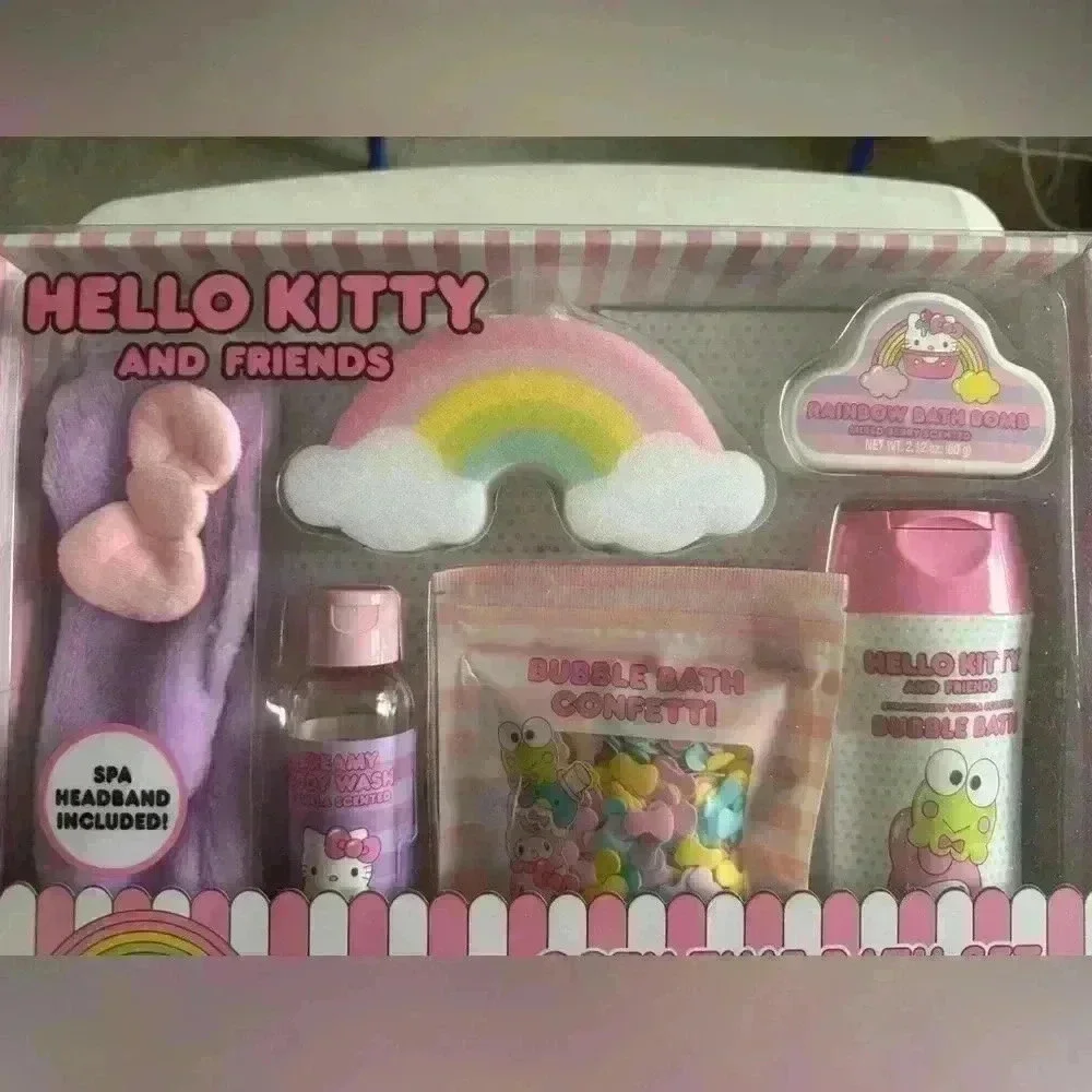 ๐ซSOLD๐ซ Hello Kitty 6-pc Cozy Bath Time Set - Picture 3 of 4